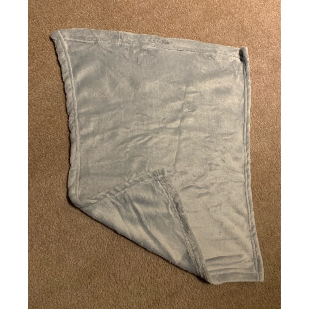 Grey baby blanket